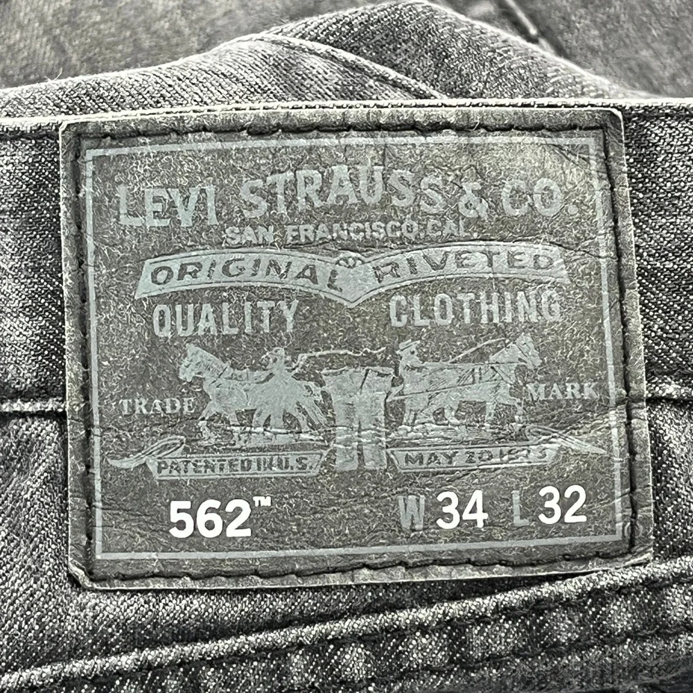 Levis 562 Loose Taper Jeans Mens 34x29 Grey Washed Denim Button Fly Casual